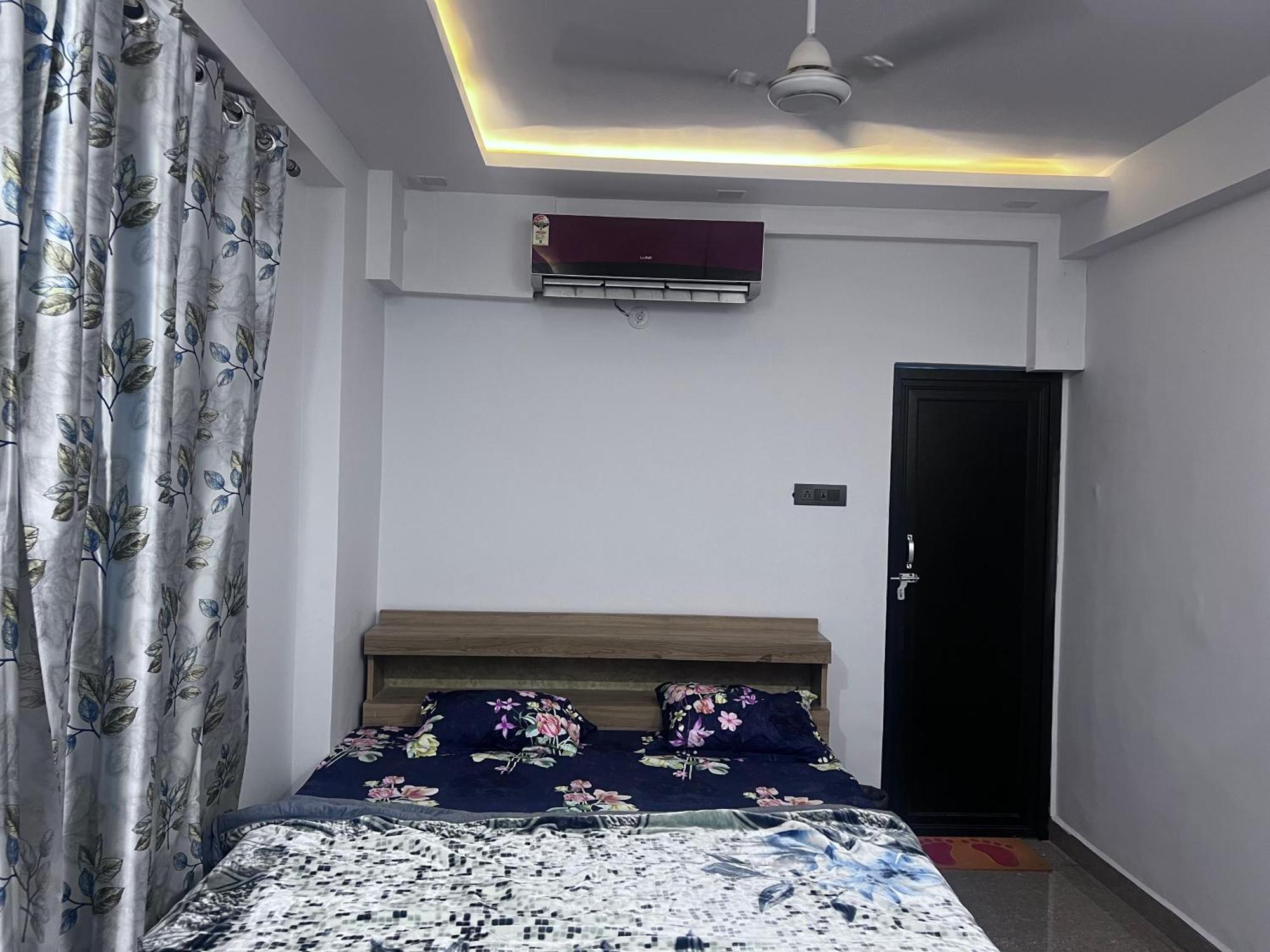 J K Apartment Аллахабад Экстерьер фото