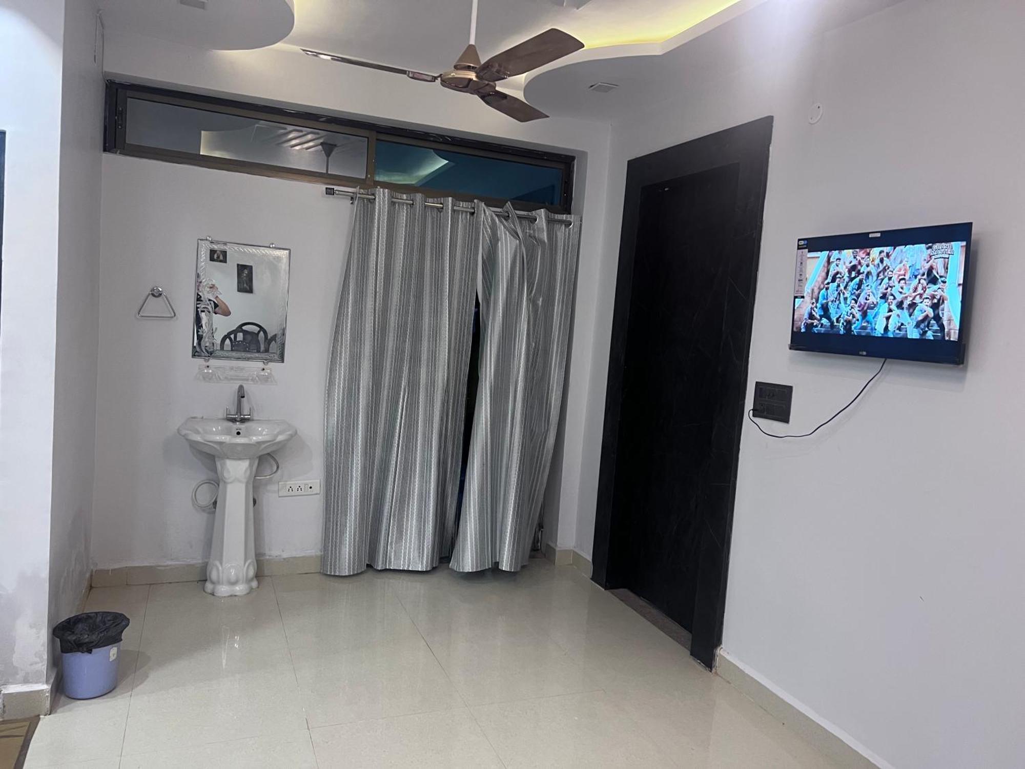 J K Apartment Аллахабад Экстерьер фото